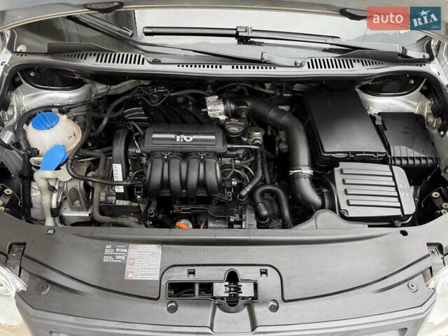 Серый Фольксваген Кадди, объемом двигателя 1.6 л и пробегом 183 тыс. км за 7200 $, фото 20 на Automoto.ua