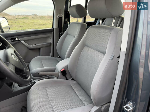 Серый Фольксваген Кадди, объемом двигателя 1.6 л и пробегом 227 тыс. км за 7899 $, фото 52 на Automoto.ua