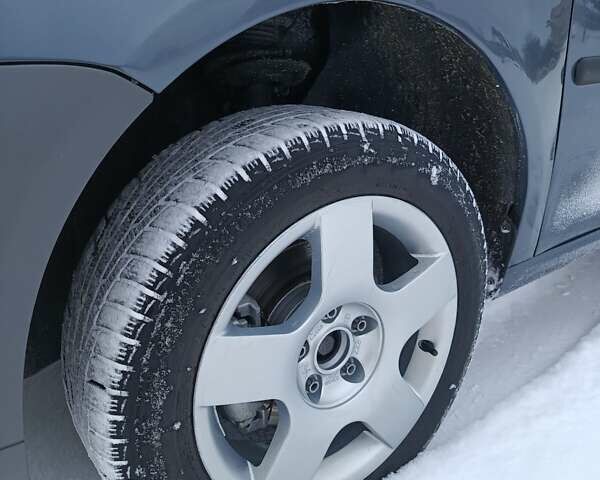 Сірий Фольксваген Кадді, об'ємом двигуна 1.9 л та пробігом 357 тис. км за 6800 $, фото 25 на Automoto.ua