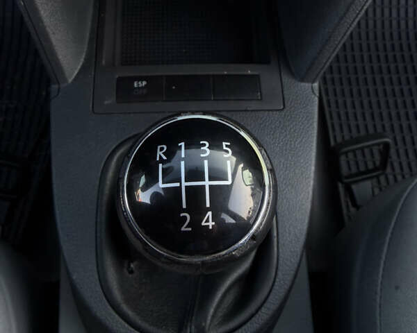 Серый Фольксваген Кадди, объемом двигателя 1.6 л и пробегом 242 тыс. км за 7150 $, фото 57 на Automoto.ua