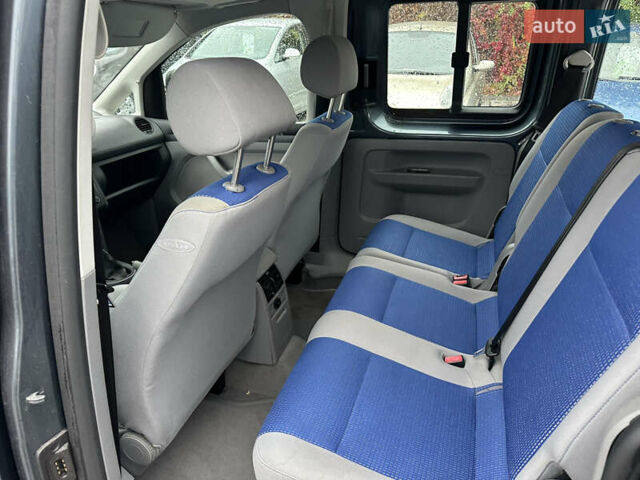 Серый Фольксваген Кадди, объемом двигателя 1.6 л и пробегом 220 тыс. км за 6900 $, фото 7 на Automoto.ua