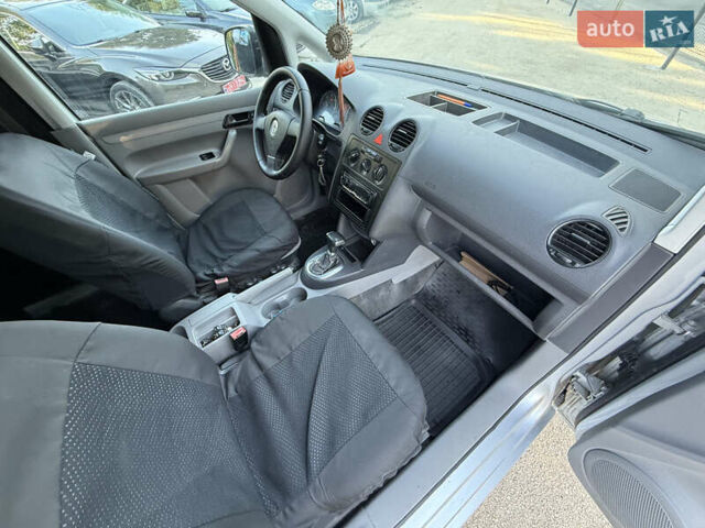 Сірий Фольксваген Кадді, об'ємом двигуна 1.9 л та пробігом 270 тис. км за 6450 $, фото 13 на Automoto.ua