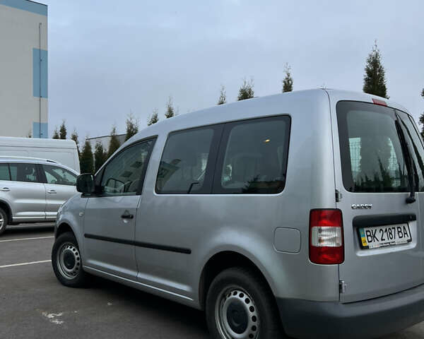 Сірий Фольксваген Кадді, об'ємом двигуна 2 л та пробігом 187 тис. км за 5300 $, фото 3 на Automoto.ua