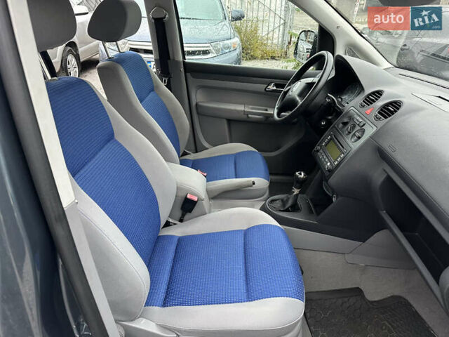 Серый Фольксваген Кадди, объемом двигателя 1.6 л и пробегом 220 тыс. км за 6900 $, фото 17 на Automoto.ua