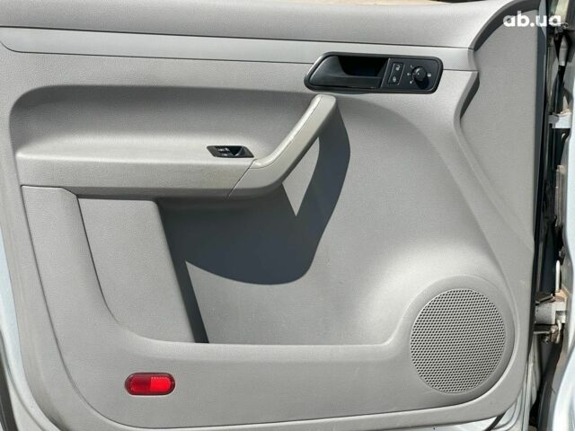 Серый Фольксваген Кадди, объемом двигателя 1.9 л и пробегом 302 тыс. км за 6440 $, фото 9 на Automoto.ua