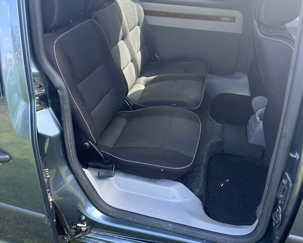 Сірий Фольксваген Кадді, об'ємом двигуна 1.9 л та пробігом 190 тис. км за 7600 $, фото 10 на Automoto.ua