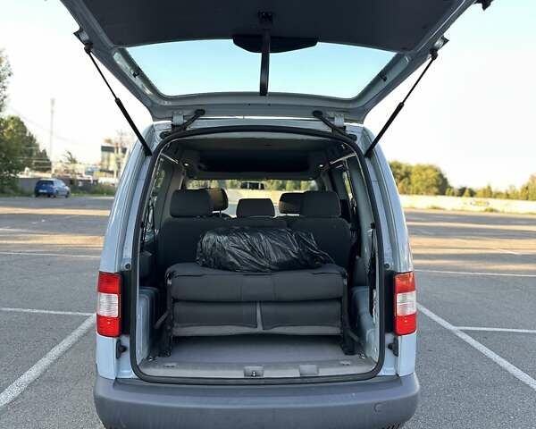 Серый Фольксваген Кадди, объемом двигателя 1.6 л и пробегом 317 тыс. км за 5700 $, фото 9 на Automoto.ua