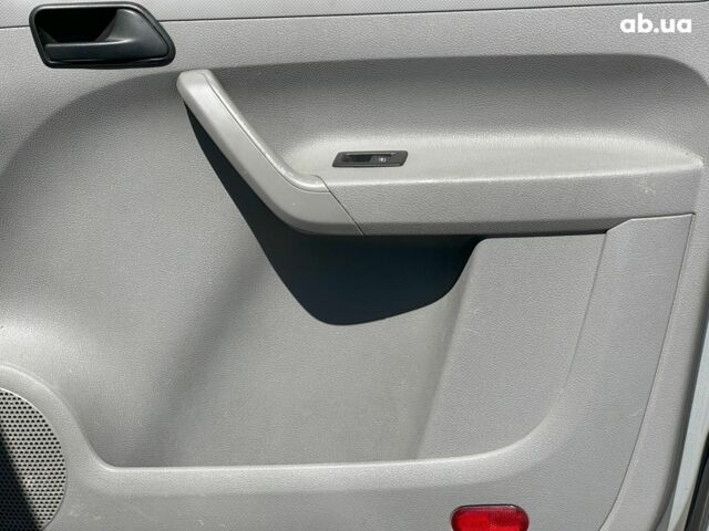 Серый Фольксваген Кадди, объемом двигателя 1.9 л и пробегом 302 тыс. км за 6440 $, фото 17 на Automoto.ua