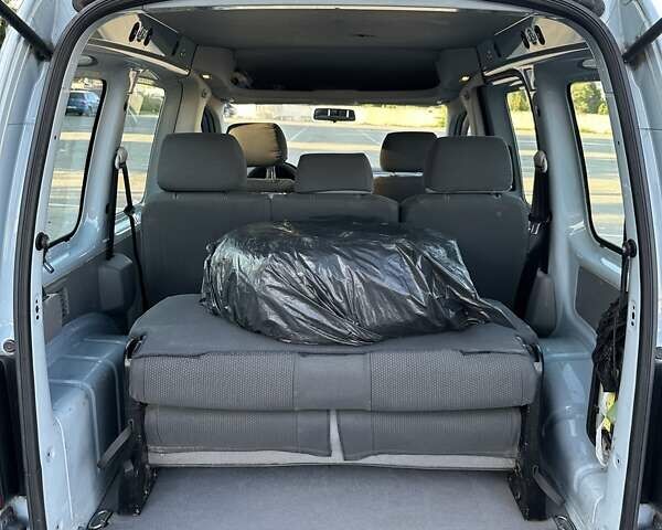 Серый Фольксваген Кадди, объемом двигателя 1.6 л и пробегом 317 тыс. км за 5700 $, фото 10 на Automoto.ua