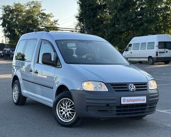 Серый Фольксваген Кадди, объемом двигателя 1.6 л и пробегом 317 тыс. км за 5700 $, фото 2 на Automoto.ua