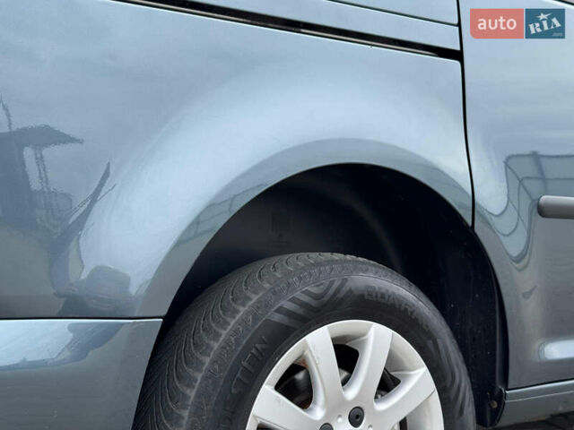 Серый Фольксваген Кадди, объемом двигателя 1.6 л и пробегом 259 тыс. км за 7900 $, фото 28 на Automoto.ua