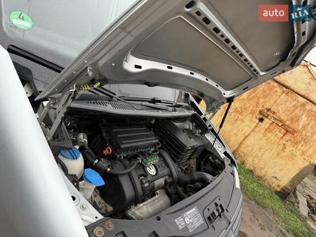 Серый Фольксваген Кадди, объемом двигателя 1.39 л и пробегом 184 тыс. км за 5850 $, фото 7 на Automoto.ua