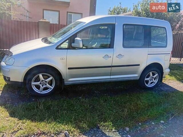 Серый Фольксваген Кадди, объемом двигателя 1.98 л и пробегом 250 тыс. км за 6000 $, фото 5 на Automoto.ua