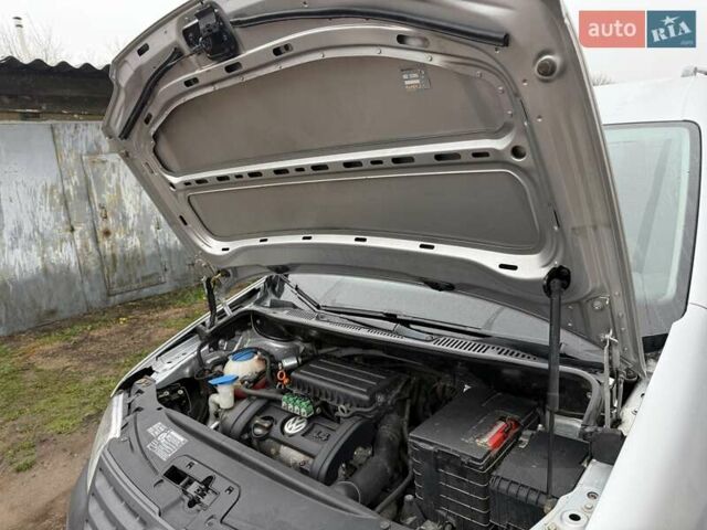 Серый Фольксваген Кадди, объемом двигателя 1.39 л и пробегом 184 тыс. км за 5850 $, фото 6 на Automoto.ua