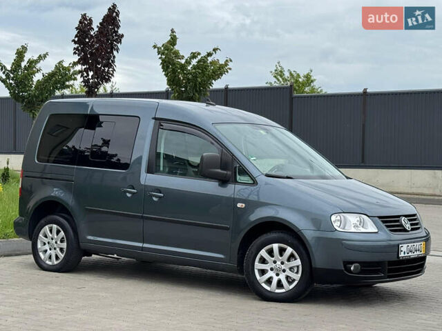 Серый Фольксваген Кадди, объемом двигателя 1.6 л и пробегом 259 тыс. км за 7900 $, фото 7 на Automoto.ua