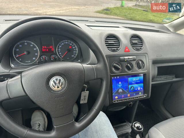 Серый Фольксваген Кадди, объемом двигателя 1.6 л и пробегом 230 тыс. км за 7270 $, фото 15 на Automoto.ua