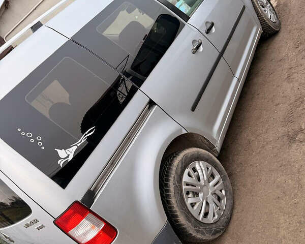 Сірий Фольксваген Кадді, об'ємом двигуна 1.9 л та пробігом 200 тис. км за 7000 $, фото 2 на Automoto.ua