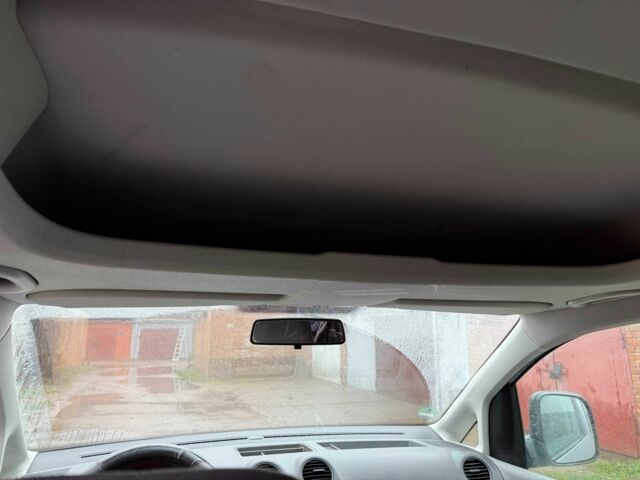 Серый Фольксваген Кадди, объемом двигателя 1.4 л и пробегом 184 тыс. км за 5850 $, фото 11 на Automoto.ua