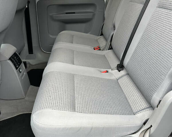 Серый Фольксваген Кадди, объемом двигателя 1.6 л и пробегом 230 тыс. км за 7270 $, фото 5 на Automoto.ua