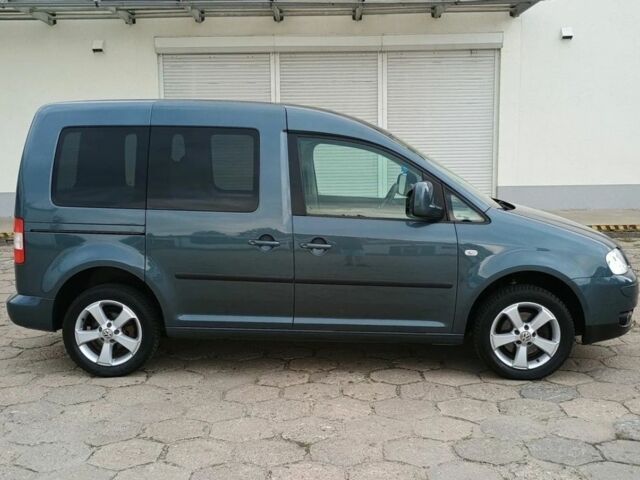 Серый Фольксваген Кадди, объемом двигателя 1.9 л и пробегом 230 тыс. км за 3200 $, фото 4 на Automoto.ua