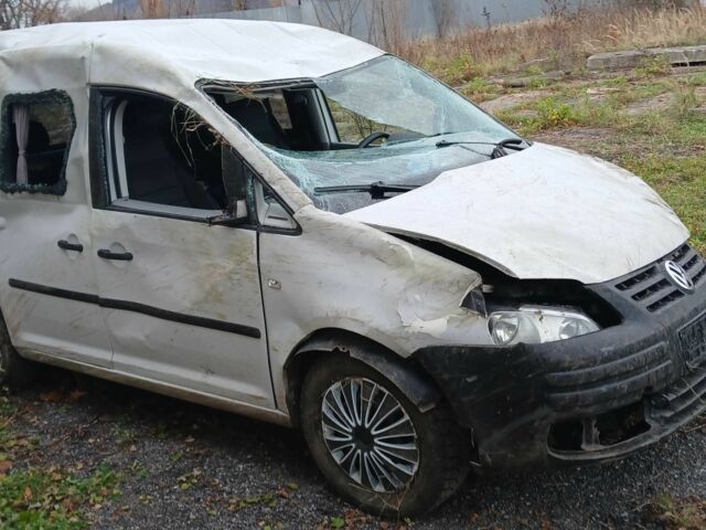 Серый Фольксваген Кадди, объемом двигателя 1.9 л и пробегом 361 тыс. км за 1700 $, фото 2 на Automoto.ua