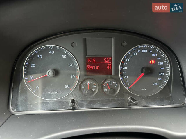 Серый Фольксваген Кадди, объемом двигателя 1.6 л и пробегом 230 тыс. км за 7270 $, фото 16 на Automoto.ua