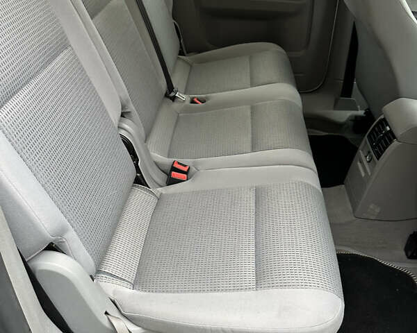 Серый Фольксваген Кадди, объемом двигателя 1.6 л и пробегом 230 тыс. км за 7270 $, фото 13 на Automoto.ua