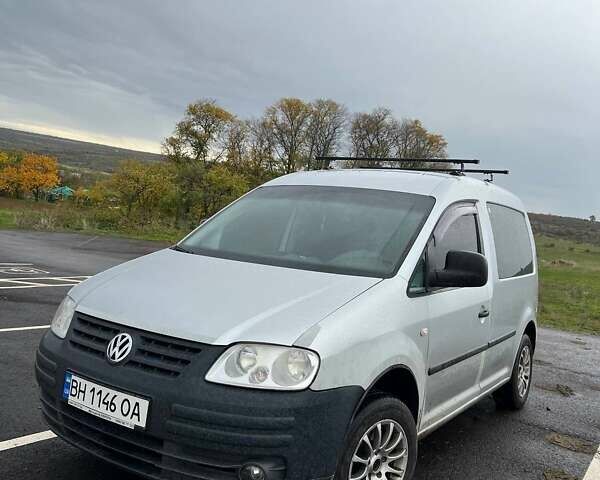 Серый Фольксваген Кадди, объемом двигателя 1.39 л и пробегом 200 тыс. км за 5500 $, фото 2 на Automoto.ua