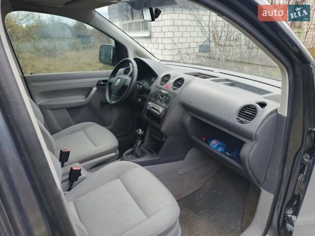 Сірий Фольксваген Кадді, об'ємом двигуна 1.6 л та пробігом 280 тис. км за 6200 $, фото 24 на Automoto.ua