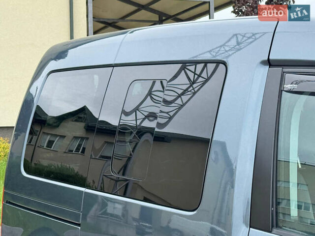 Серый Фольксваген Кадди, объемом двигателя 1.6 л и пробегом 259 тыс. км за 7900 $, фото 36 на Automoto.ua