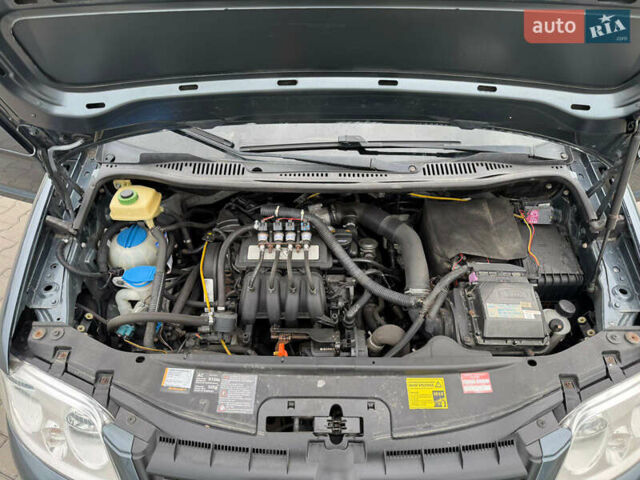 Серый Фольксваген Кадди, объемом двигателя 1.6 л и пробегом 259 тыс. км за 7900 $, фото 96 на Automoto.ua