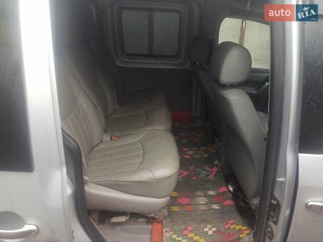 Серый Фольксваген Кадди, объемом двигателя 2 л и пробегом 280 тыс. км за 4950 $, фото 3 на Automoto.ua