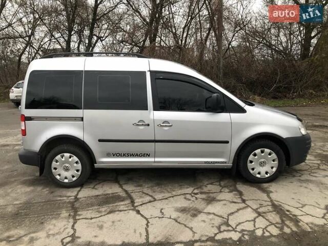 Серый Фольксваген Кадди, объемом двигателя 1.98 л и пробегом 312 тыс. км за 5350 $, фото 3 на Automoto.ua