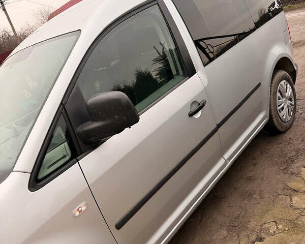 Сірий Фольксваген Кадді, об'ємом двигуна 1.9 л та пробігом 200 тис. км за 7000 $, фото 1 на Automoto.ua