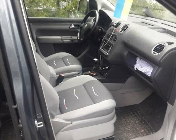 Серый Фольксваген Кадди, объемом двигателя 1.6 л и пробегом 190 тыс. км за 8000 $, фото 8 на Automoto.ua