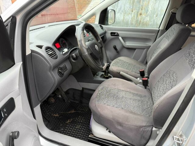 Серый Фольксваген Кадди, объемом двигателя 1.4 л и пробегом 184 тыс. км за 5850 $, фото 13 на Automoto.ua