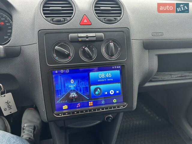 Серый Фольксваген Кадди, объемом двигателя 1.6 л и пробегом 230 тыс. км за 7270 $, фото 17 на Automoto.ua