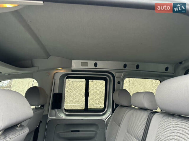 Серый Фольксваген Кадди, объемом двигателя 1.6 л и пробегом 230 тыс. км за 7270 $, фото 4 на Automoto.ua