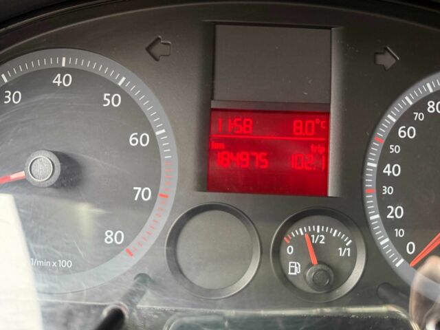 Серый Фольксваген Кадди, объемом двигателя 1.4 л и пробегом 184 тыс. км за 5850 $, фото 9 на Automoto.ua