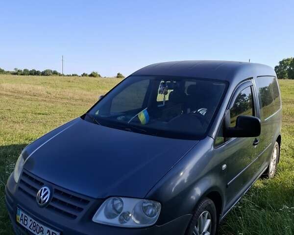 Серый Фольксваген Кадди, объемом двигателя 2 л и пробегом 340 тыс. км за 7300 $, фото 1 на Automoto.ua