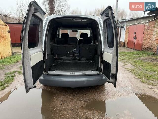 Серый Фольксваген Кадди, объемом двигателя 1.39 л и пробегом 184 тыс. км за 5850 $, фото 8 на Automoto.ua