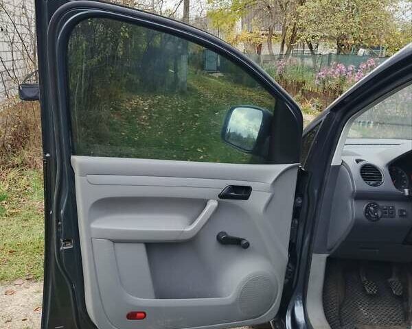 Сірий Фольксваген Кадді, об'ємом двигуна 1.6 л та пробігом 280 тис. км за 6200 $, фото 29 на Automoto.ua