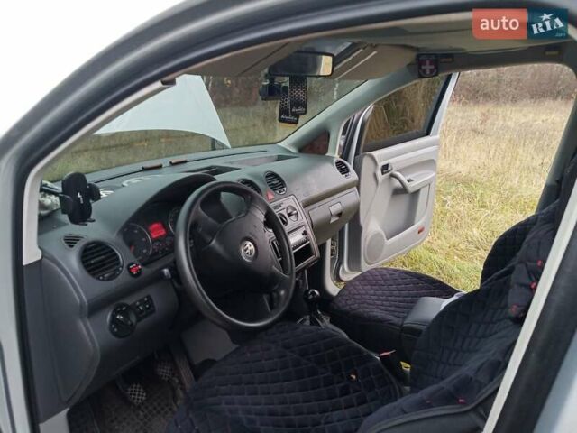 Сірий Фольксваген Кадді, об'ємом двигуна 1.9 л та пробігом 228 тис. км за 6500 $, фото 3 на Automoto.ua