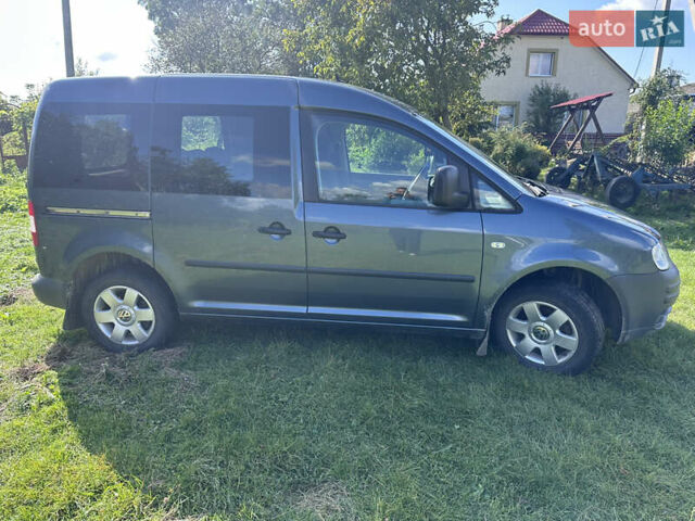 Сірий Фольксваген Кадді, об'ємом двигуна 1.9 л та пробігом 190 тис. км за 7600 $, фото 1 на Automoto.ua