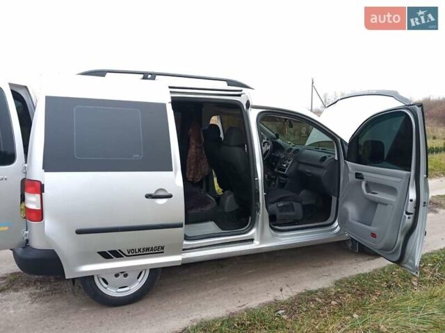 Сірий Фольксваген Кадді, об'ємом двигуна 1.9 л та пробігом 228 тис. км за 6500 $, фото 2 на Automoto.ua