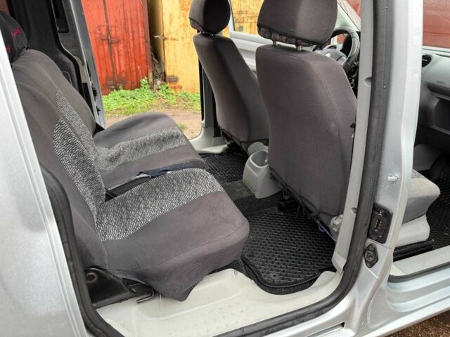 Серый Фольксваген Кадди, объемом двигателя 1.4 л и пробегом 184 тыс. км за 5850 $, фото 16 на Automoto.ua