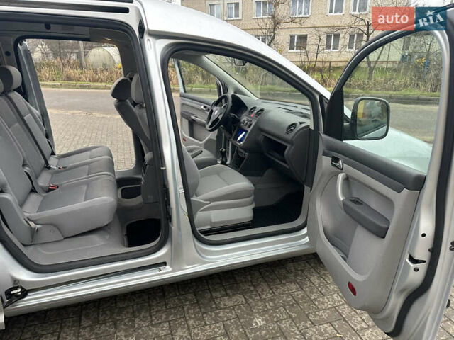 Серый Фольксваген Кадди, объемом двигателя 1.6 л и пробегом 230 тыс. км за 7270 $, фото 19 на Automoto.ua