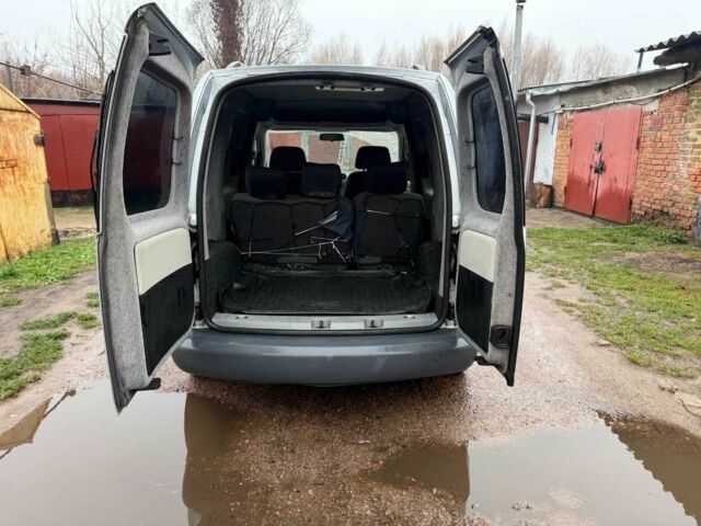 Серый Фольксваген Кадди, объемом двигателя 1.4 л и пробегом 184 тыс. км за 5850 $, фото 8 на Automoto.ua