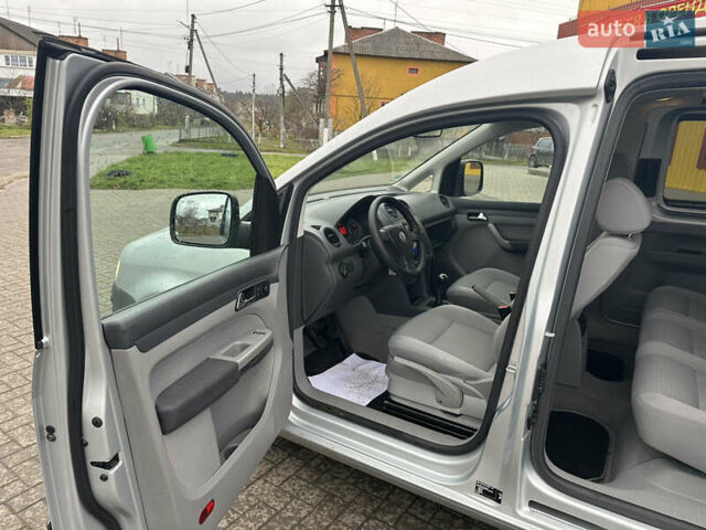 Серый Фольксваген Кадди, объемом двигателя 1.6 л и пробегом 230 тыс. км за 7270 $, фото 23 на Automoto.ua