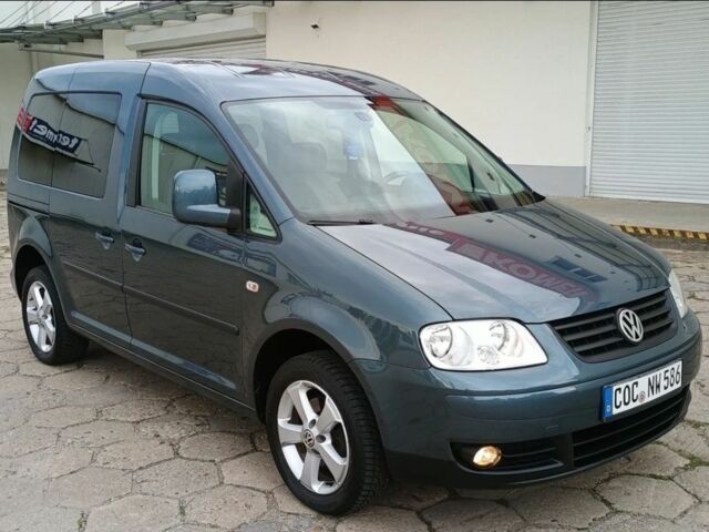 Серый Фольксваген Кадди, объемом двигателя 1.9 л и пробегом 230 тыс. км за 3200 $, фото 2 на Automoto.ua